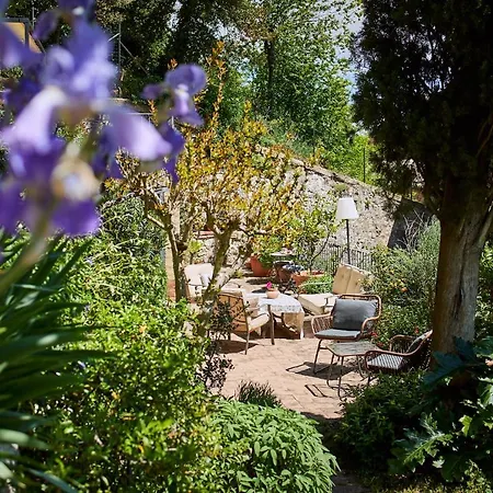Residenza Stuart - La Casa Nido Nest House - Dimora Storica Montepulciano Stazione